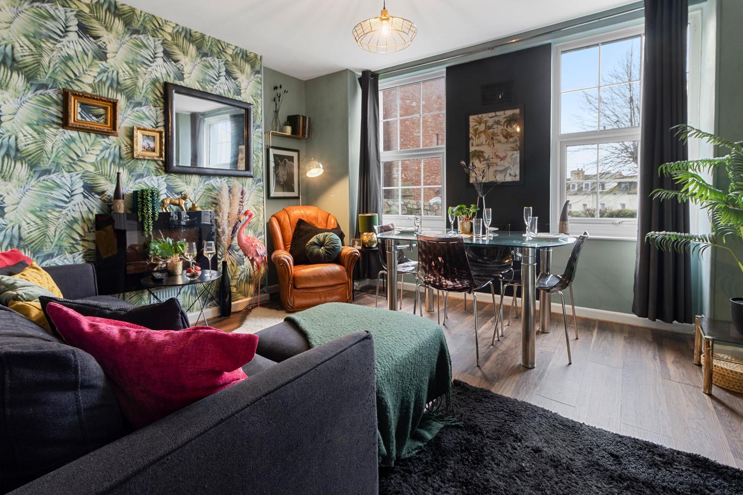Stylish 2 Bed Apartment Near Beach, Parking, Wifi, Netflix Teignmouth Zewnętrze zdjęcie